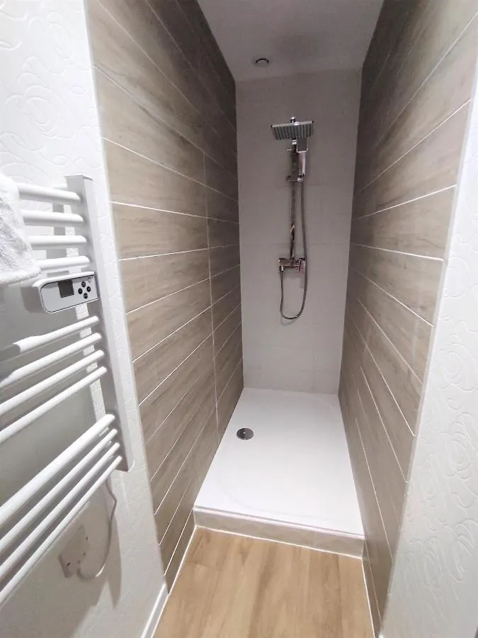 Appartement Cogny - Les Meubles Des Pierres Dorees Theize