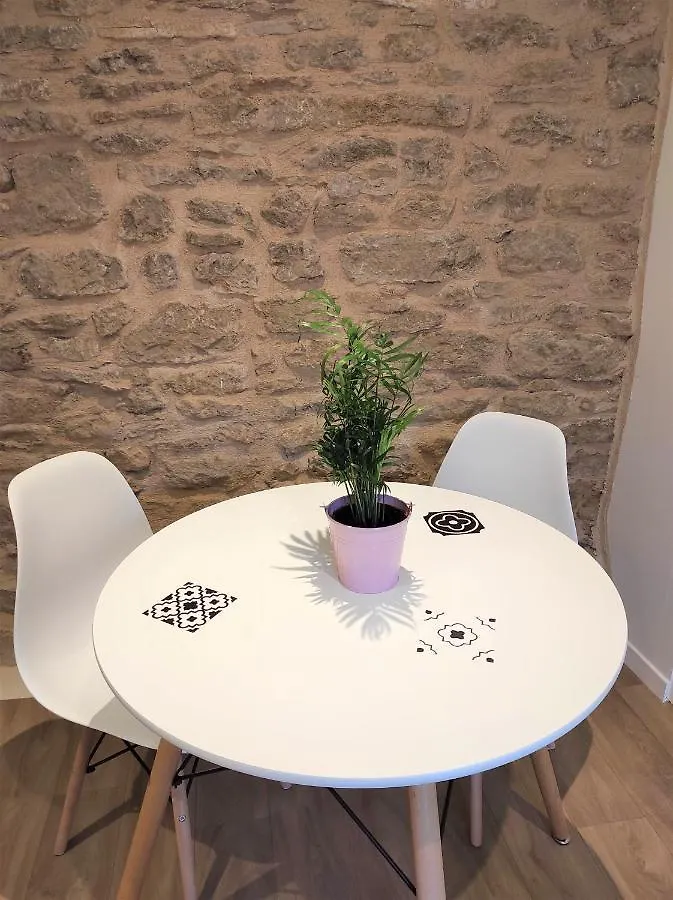 Appartement Cogny - Les Meubles Des Pierres Dorees Theize Apartment