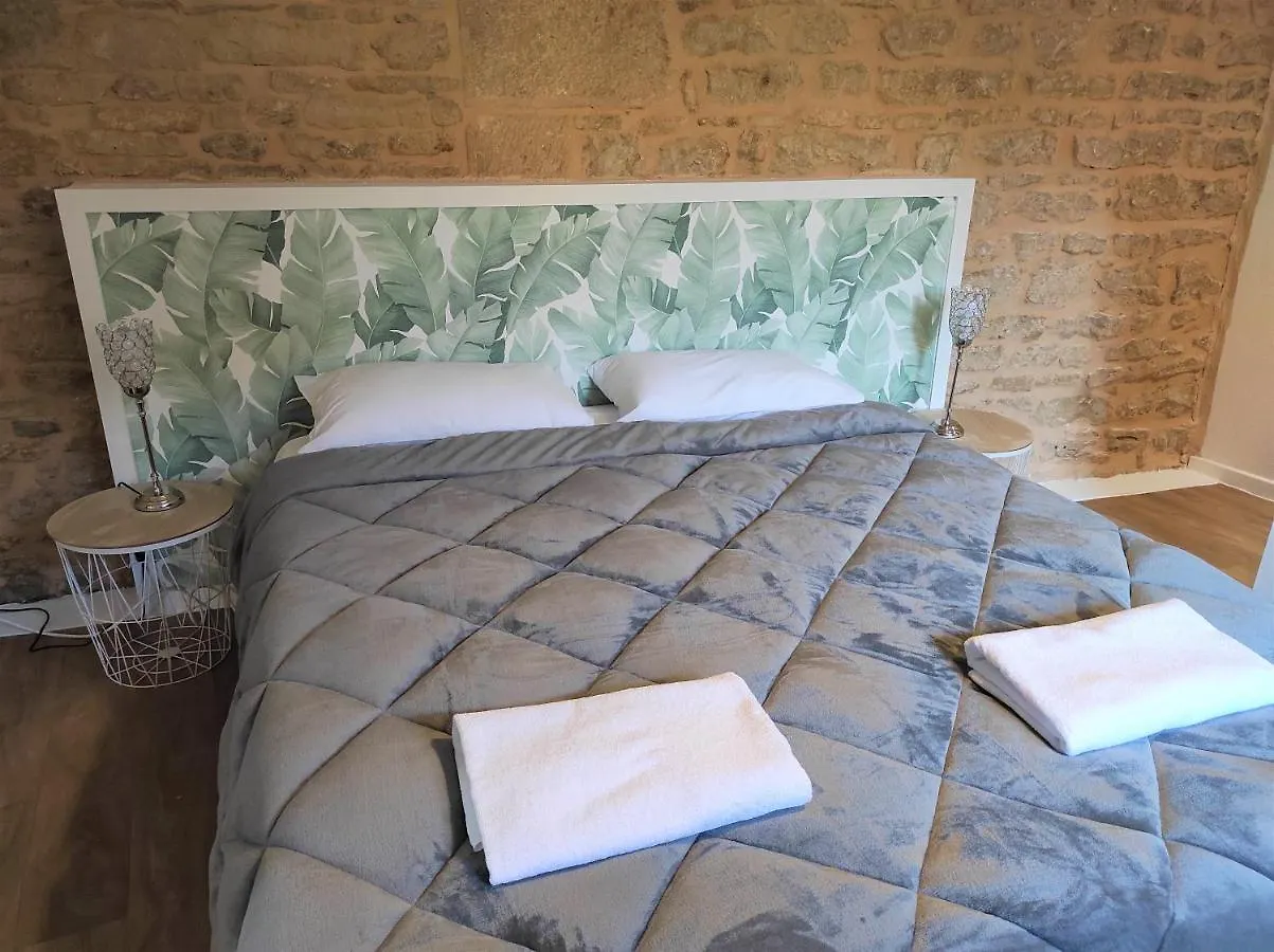 Apartment Appartement Cogny - Les Meubles Des Pierres Dorees Theize